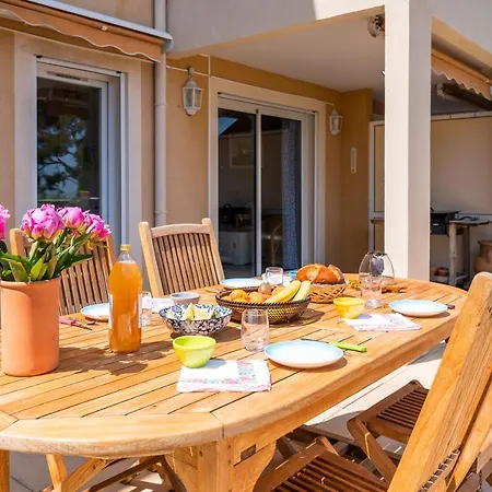 Апартаменты La Cle Vue Mer, Clim, Terrasse, Parking A Йер