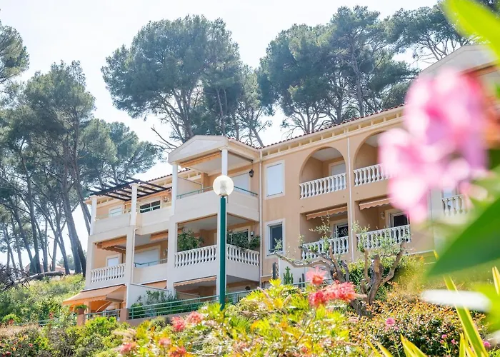 Апартаменты La Cle Vue Mer, Clim, Terrasse, Parking A Йер